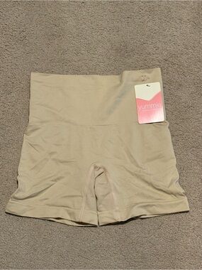 NWT Yummie High Waist Seamless Shaping Shorts Nude M/L